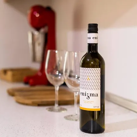 House Of יאליסוס