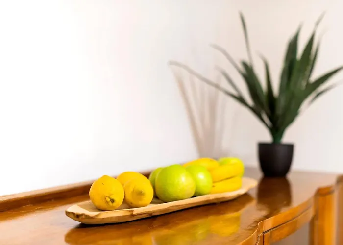 House Of * إياليسوس