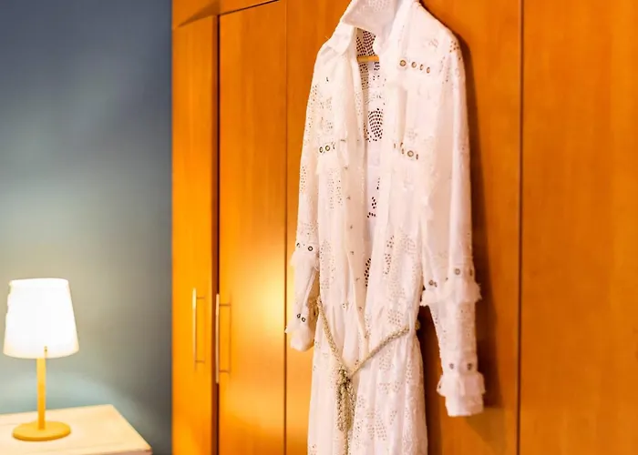 House Of إياليسوس